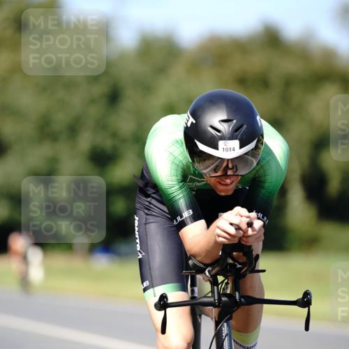 07.09.2025 - 19. Norderstedt Triathlon Michael Burmester http://msf.ph/oto/8838255 07.09.2025 14:27:53 Radfahren 398, 1014 meine-sportfotos.de