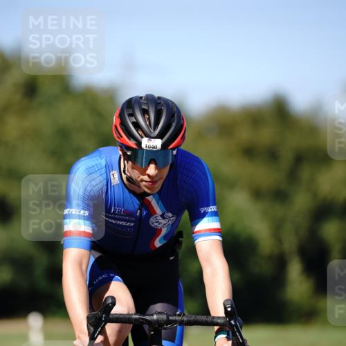 07.09.2025 - 19. Norderstedt Triathlon Michael Burmester http://msf.ph/oto/8838274 07.09.2025 14:28:13 Radfahren 1036, 1040, 1459 meine-sportfotos.de