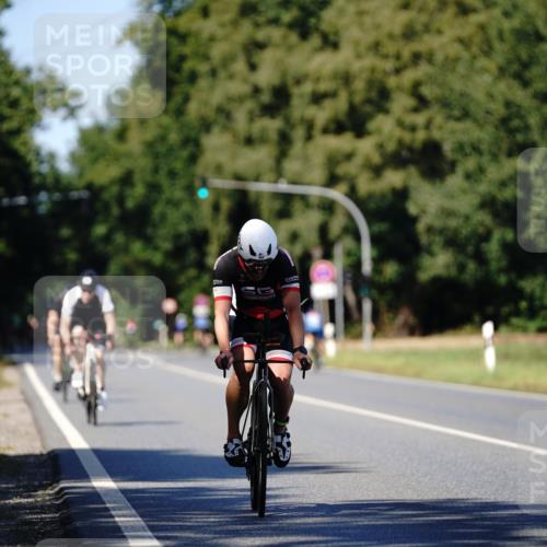07.09.2025 - 19. Norderstedt Triathlon Michael Burmester http://msf.ph/oto/8838283 07.09.2025 14:28:35 Radfahren 982 meine-sportfotos.de