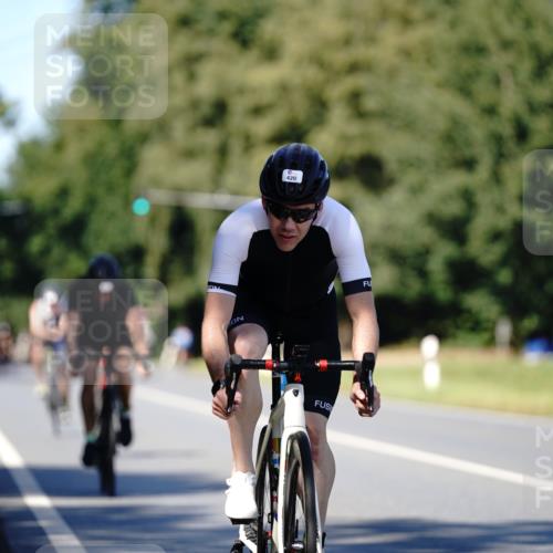 07.09.2025 - 19. Norderstedt Triathlon Michael Burmester http://msf.ph/oto/8838286 07.09.2025 14:28:38 Radfahren 420, 982, 1462 meine-sportfotos.de
