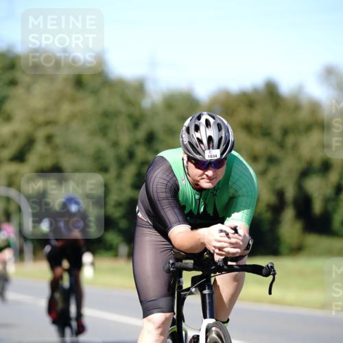 07.09.2025 - 19. Norderstedt Triathlon Michael Burmester http://msf.ph/oto/8838303 07.09.2025 14:28:52 Radfahren 393, 964, 1013, 1027, 1034 meine-sportfotos.de
