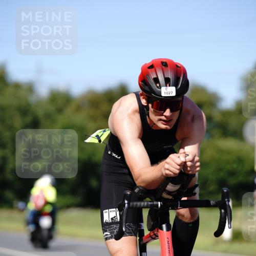 07.09.2025 - 19. Norderstedt Triathlon Michael Burmester http://msf.ph/oto/8838309 07.09.2025 14:28:56 Radfahren 478, 964, 971, 1013, 1027 meine-sportfotos.de
