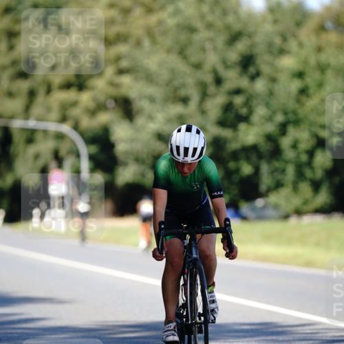 07.09.2025 - 19. Norderstedt Triathlon Michael Burmester http://msf.ph/oto/8838336 07.09.2025 14:29:18 Radfahren 1493 meine-sportfotos.de