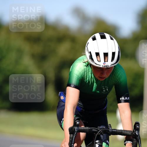 07.09.2025 - 19. Norderstedt Triathlon Michael Burmester http://msf.ph/oto/8838339 07.09.2025 14:29:19 Radfahren 1493 meine-sportfotos.de