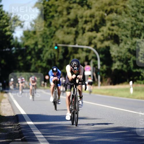 07.09.2025 - 19. Norderstedt Triathlon Michael Burmester http://msf.ph/oto/8838349 07.09.2025 14:29:32 Radfahren 994, 1031, 1038 meine-sportfotos.de