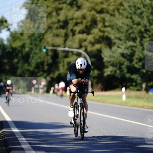 07.09.2025 - 19. Norderstedt Triathlon Michael Burmester http://msf.ph/oto/8838374 07.09.2025 14:29:44 Radfahren 427, 876 meine-sportfotos.de