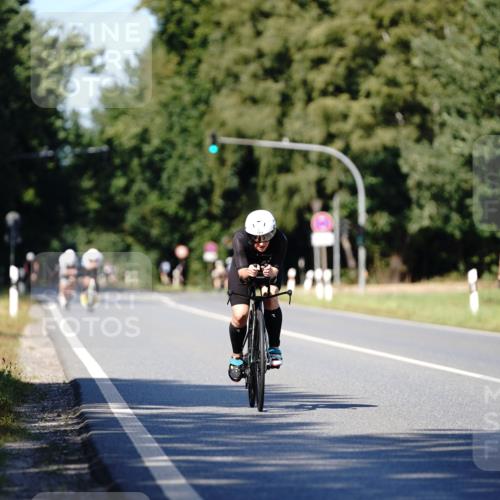 07.09.2025 - 19. Norderstedt Triathlon Michael Burmester http://msf.ph/oto/8838380 07.09.2025 14:29:48 Radfahren 876, 1414 meine-sportfotos.de
