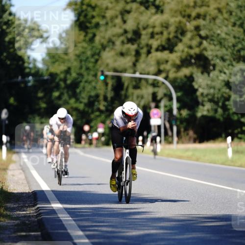 07.09.2025 - 19. Norderstedt Triathlon Michael Burmester http://msf.ph/oto/8838386 07.09.2025 14:29:54 Radfahren 388, 1421 meine-sportfotos.de