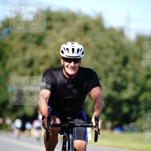 07.09.2025 - 19. Norderstedt Triathlon Michael Burmester http://msf.ph/oto/8838411 07.09.2025 14:30:10 Radfahren 400 meine-sportfotos.de