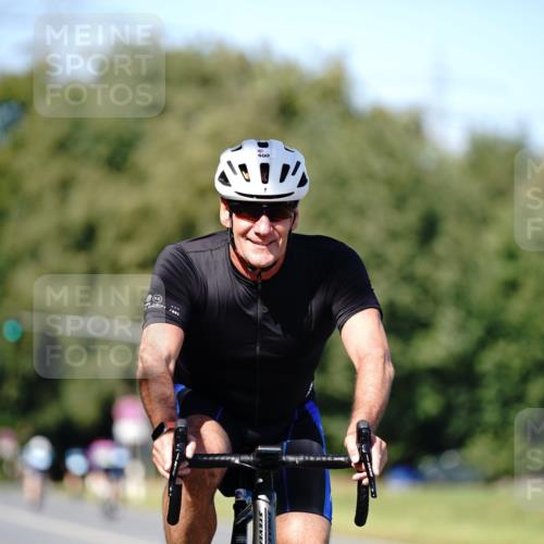 07.09.2025 - 19. Norderstedt Triathlon Michael Burmester http://msf.ph/oto/8838413 07.09.2025 14:30:10 Radfahren 400 meine-sportfotos.de