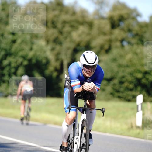 07.09.2025 - 19. Norderstedt Triathlon Michael Burmester http://msf.ph/oto/8838430 07.09.2025 14:30:24 Radfahren 411, 961, 990, 992, 1041 meine-sportfotos.de