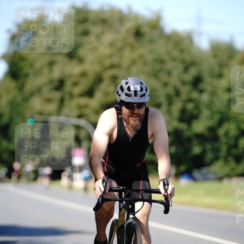 07.09.2025 - 19. Norderstedt Triathlon Michael Burmester http://msf.ph/oto/8838480 07.09.2025 14:31:01 Radfahren 395 meine-sportfotos.de