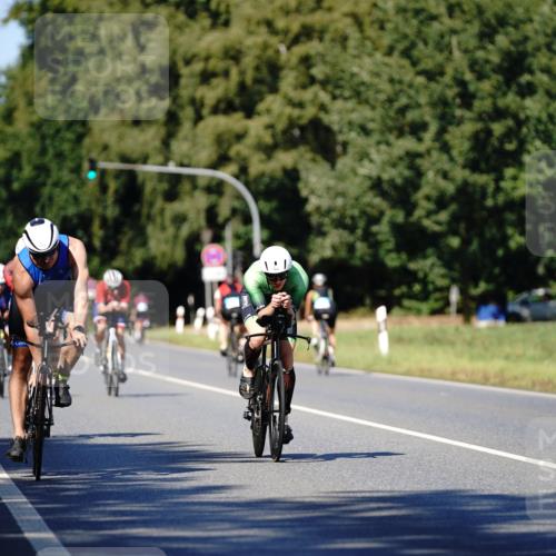 07.09.2025 - 19. Norderstedt Triathlon Michael Burmester http://msf.ph/oto/8838484 07.09.2025 14:31:14 Radfahren 960, 1010, 1016 meine-sportfotos.de
