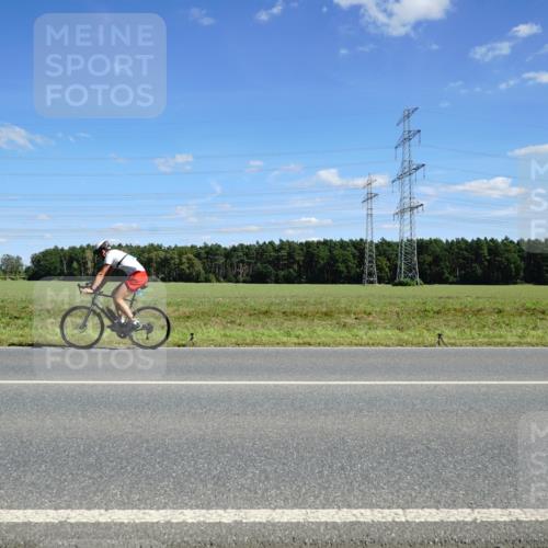 07.09.2025 - 19. Norderstedt Triathlon Michael Burmester http://msf.ph/oto/8838491 07.09.2025 14:16:38 Radfahren 1462 meine-sportfotos.de
