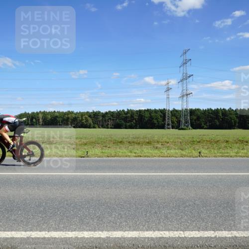 07.09.2025 - 19. Norderstedt Triathlon Michael Burmester http://msf.ph/oto/8838499 07.09.2025 14:16:39 Radfahren 1462 meine-sportfotos.de