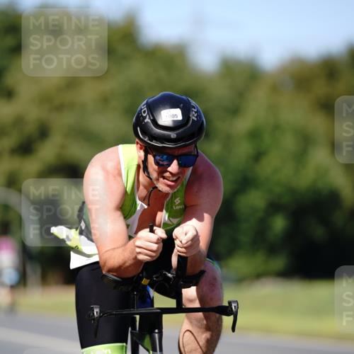 07.09.2025 - 19. Norderstedt Triathlon Michael Burmester http://msf.ph/oto/8838536 07.09.2025 14:31:55 Radfahren 1005 meine-sportfotos.de