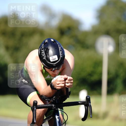 07.09.2025 - 19. Norderstedt Triathlon Michael Burmester http://msf.ph/oto/8838546 07.09.2025 14:32:06 Radfahren 1007 meine-sportfotos.de