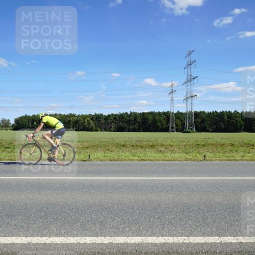 07.09.2025 - 19. Norderstedt Triathlon Michael Burmester http://msf.ph/oto/8838549 07.09.2025 14:16:59 Radfahren 1040 meine-sportfotos.de