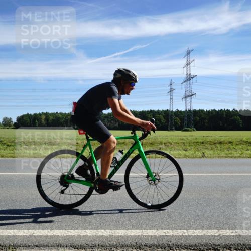 07.09.2025 - 19. Norderstedt Triathlon Michael Burmester http://msf.ph/oto/8838552 07.09.2025 12:07:37 Radfahren 151, 273, 748 meine-sportfotos.de