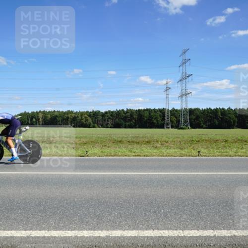 07.09.2025 - 19. Norderstedt Triathlon Michael Burmester http://msf.ph/oto/8838556 07.09.2025 14:17:02 Radfahren 1040 meine-sportfotos.de