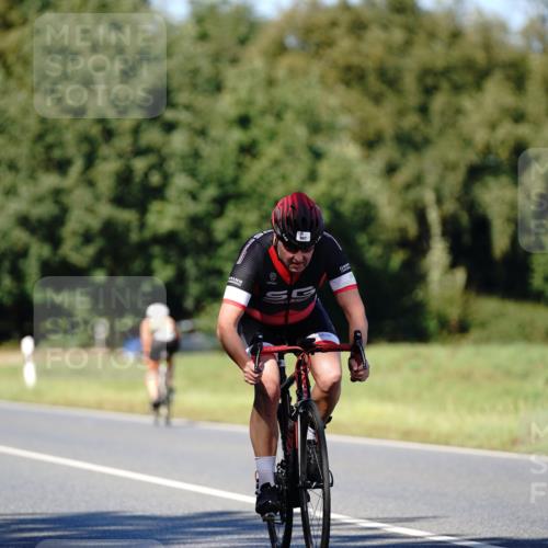 07.09.2025 - 19. Norderstedt Triathlon Michael Burmester http://msf.ph/oto/8838563 07.09.2025 14:32:24 Radfahren 473, 479, 987 meine-sportfotos.de