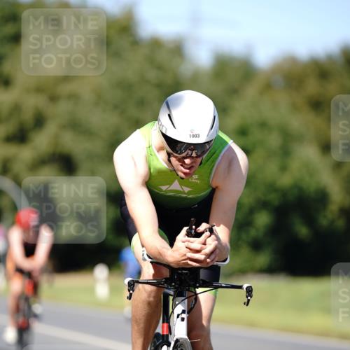 07.09.2025 - 19. Norderstedt Triathlon Michael Burmester http://msf.ph/oto/8838577 07.09.2025 14:32:43 Radfahren 382, 999, 1003 meine-sportfotos.de
