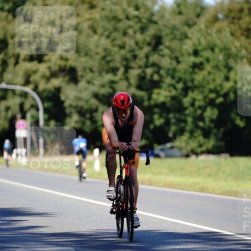 07.09.2025 - 19. Norderstedt Triathlon Michael Burmester http://msf.ph/oto/8838581 07.09.2025 14:32:44 Radfahren 382, 999, 1003 meine-sportfotos.de