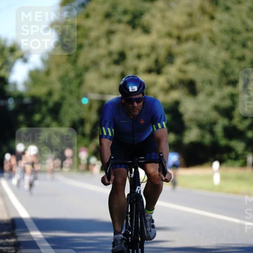 07.09.2025 - 19. Norderstedt Triathlon Michael Burmester http://msf.ph/oto/8838585 07.09.2025 14:32:45 Radfahren 382, 999, 1003 meine-sportfotos.de