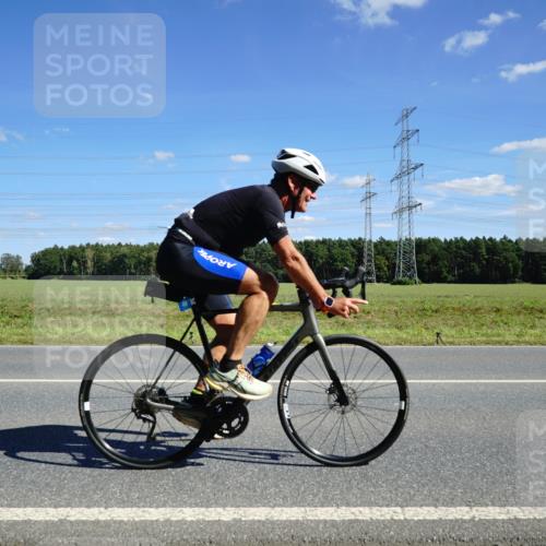 07.09.2025 - 19. Norderstedt Triathlon Michael Burmester http://msf.ph/oto/8838615 07.09.2025 14:17:17 Radfahren 400, 420, 981 meine-sportfotos.de
