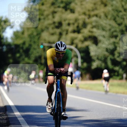 07.09.2025 - 19. Norderstedt Triathlon Michael Burmester http://msf.ph/oto/8838624 07.09.2025 14:33:13 Radfahren 1032 meine-sportfotos.de