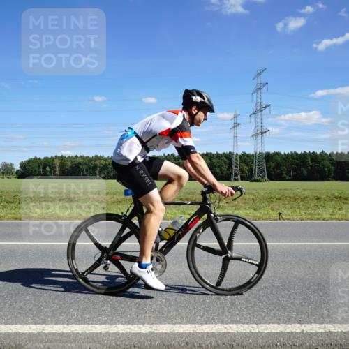 07.09.2025 - 19. Norderstedt Triathlon Michael Burmester http://msf.ph/oto/8838644 07.09.2025 14:17:33 Radfahren 427, 969 meine-sportfotos.de