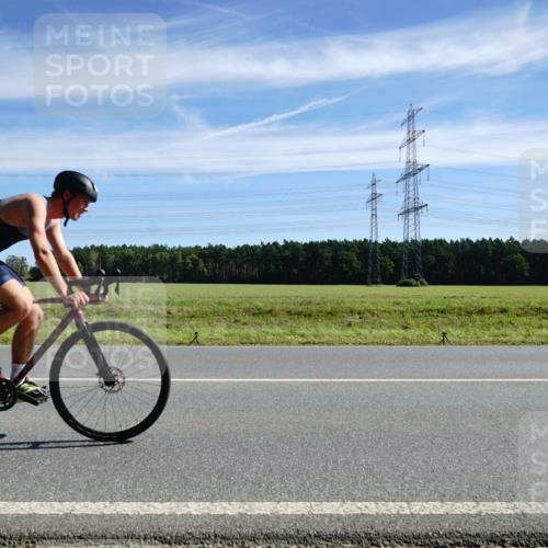 07.09.2025 - 19. Norderstedt Triathlon Michael Burmester http://msf.ph/oto/8838649 07.09.2025 12:08:16 Radfahren 218, 1397 meine-sportfotos.de