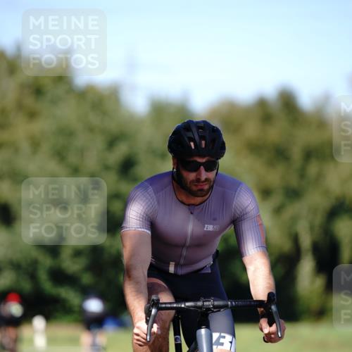 07.09.2025 - 19. Norderstedt Triathlon Michael Burmester http://msf.ph/oto/8838658 07.09.2025 14:33:27 Radfahren 438, 480, 872 meine-sportfotos.de