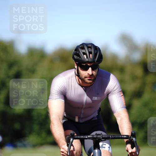 07.09.2025 - 19. Norderstedt Triathlon Michael Burmester http://msf.ph/oto/8838662 07.09.2025 14:33:27 Radfahren 438, 480, 872 meine-sportfotos.de