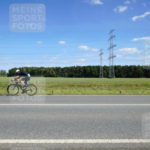 07.09.2025 - 19. Norderstedt Triathlon Michael Burmester http://msf.ph/oto/8838715 07.09.2025 14:17:56 Radfahren 395, 1014 meine-sportfotos.de