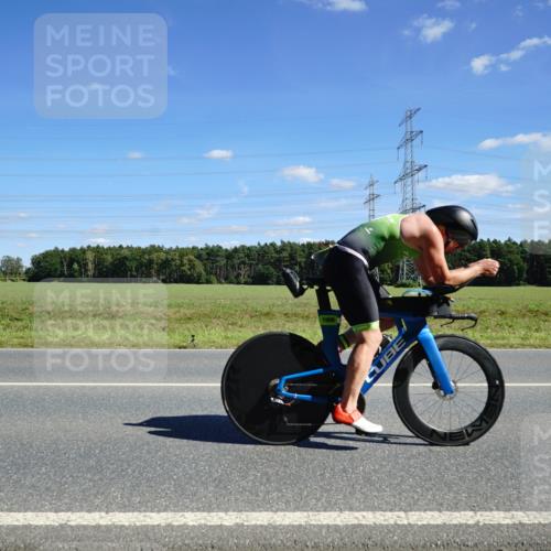 07.09.2025 - 19. Norderstedt Triathlon Michael Burmester http://msf.ph/oto/8838745 07.09.2025 14:18:15 Radfahren 1006 meine-sportfotos.de