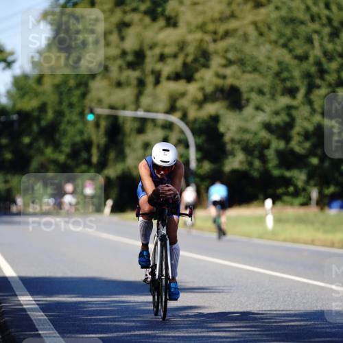 07.09.2025 - 19. Norderstedt Triathlon Michael Burmester http://msf.ph/oto/8838746 07.09.2025 14:34:30 Radfahren 477 meine-sportfotos.de
