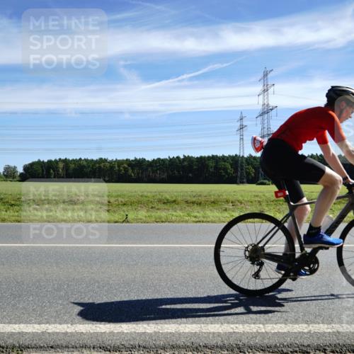 07.09.2025 - 19. Norderstedt Triathlon Michael Burmester http://msf.ph/oto/8838750 07.09.2025 12:08:41 Radfahren 807, 808, 1268, 1382 meine-sportfotos.de