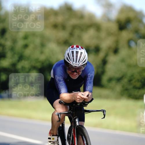 07.09.2025 - 19. Norderstedt Triathlon Michael Burmester http://msf.ph/oto/8838755 07.09.2025 14:34:50 Radfahren 417, 447, 978, 1011 meine-sportfotos.de