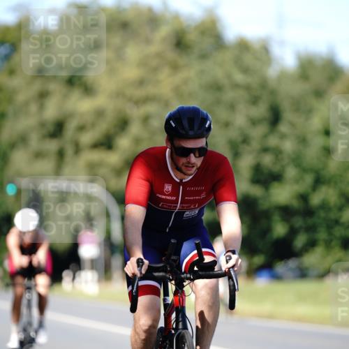 07.09.2025 - 19. Norderstedt Triathlon Michael Burmester http://msf.ph/oto/8838777 07.09.2025 14:35:03 Radfahren 377, 1497 meine-sportfotos.de