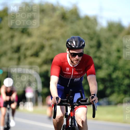 07.09.2025 - 19. Norderstedt Triathlon Michael Burmester http://msf.ph/oto/8838779 07.09.2025 14:35:03 Radfahren 377, 1497 meine-sportfotos.de