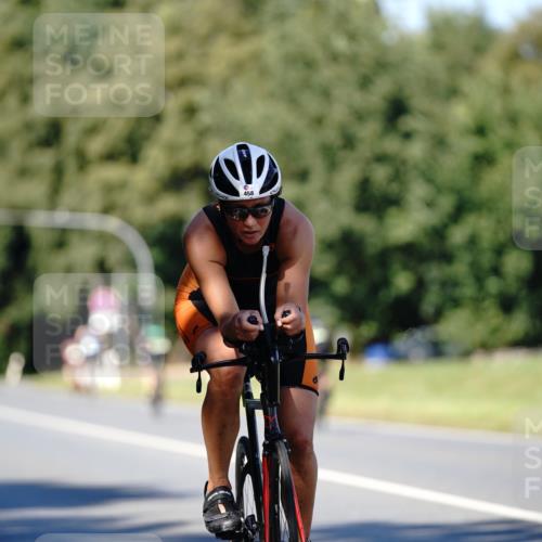 07.09.2025 - 19. Norderstedt Triathlon Michael Burmester http://msf.ph/oto/8838790 07.09.2025 14:35:08 Radfahren 377, 458 meine-sportfotos.de