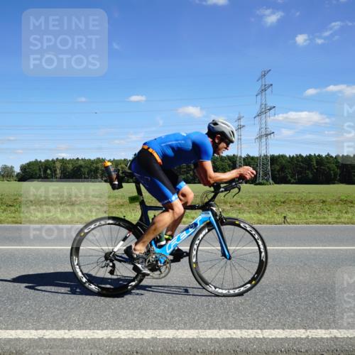 07.09.2025 - 19. Norderstedt Triathlon Michael Burmester http://msf.ph/oto/8838804 07.09.2025 14:18:31 Radfahren 994 meine-sportfotos.de