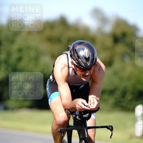 07.09.2025 - 19. Norderstedt Triathlon Michael Burmester http://msf.ph/oto/8838806 07.09.2025 14:35:17 Radfahren 394, 988 meine-sportfotos.de