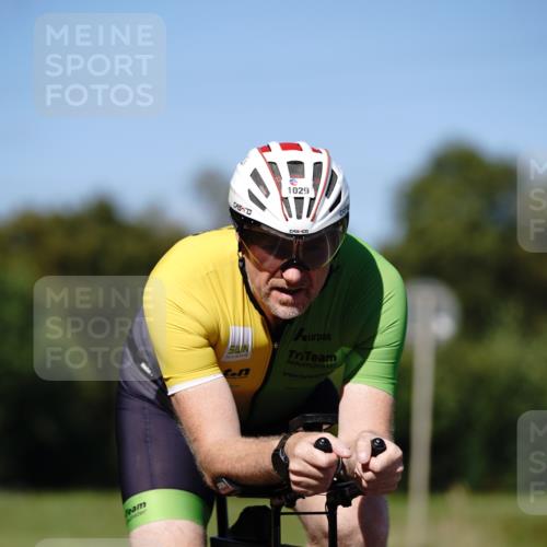 07.09.2025 - 19. Norderstedt Triathlon Michael Burmester http://msf.ph/oto/8838841 07.09.2025 14:35:51 Radfahren 1029 meine-sportfotos.de