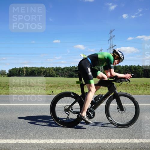 07.09.2025 - 19. Norderstedt Triathlon Michael Burmester http://msf.ph/oto/8838844 07.09.2025 14:18:42 Radfahren 1013 meine-sportfotos.de