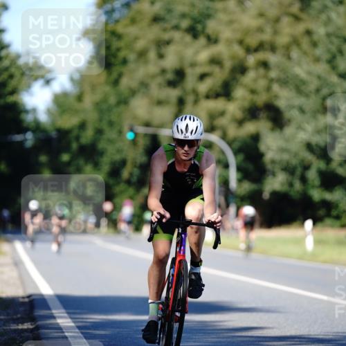 07.09.2025 - 19. Norderstedt Triathlon Michael Burmester http://msf.ph/oto/8838851 07.09.2025 14:35:58 Radfahren 465, 1017, 1500 meine-sportfotos.de