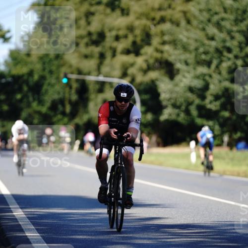 07.09.2025 - 19. Norderstedt Triathlon Michael Burmester http://msf.ph/oto/8838864 07.09.2025 14:36:12 Radfahren 968 meine-sportfotos.de