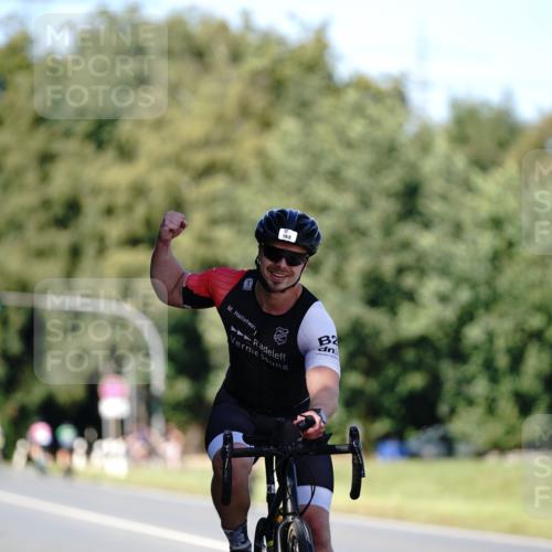 07.09.2025 - 19. Norderstedt Triathlon Michael Burmester http://msf.ph/oto/8838868 07.09.2025 14:36:13 Radfahren 968 meine-sportfotos.de