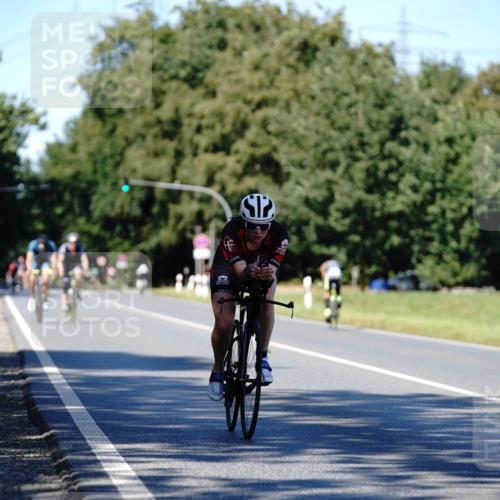 07.09.2025 - 19. Norderstedt Triathlon Michael Burmester http://msf.ph/oto/8838892 07.09.2025 14:36:22 Radfahren 439 meine-sportfotos.de